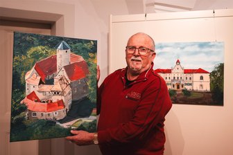 „Tal der Burgen und Schlösser“: Bilder von Helmut Weller im Schloss Waldenburg - Helmut Weller zeigt im Schloss Waldenburg Ölbilder von Burgen und Schlössern des Muldentals.