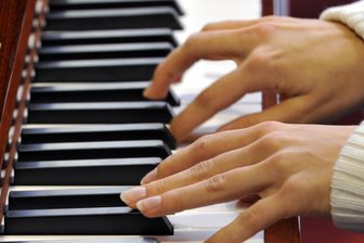 Talente aus dem Vogtland erobern sich Plätze beim Bundeswettbewerb „Jugend musiziert“ - Ein besonderer Erfolg gelang auch im Wettbewerbsvorspiel auf dem Klavier.