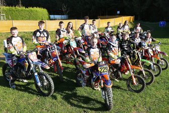 Talentschmiede Erzgebirge: Wo sogar Mädchen von der Deutschen Enduro-Meisterschaft träumen - Nachwuchsarbeit spielt beim Offroadclub Hilmersdorf eine große Rolle – dementsprechend groß ist die Trainingsgruppe.
