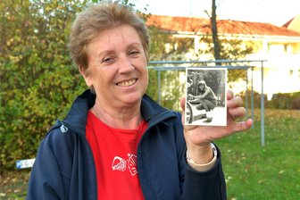 Talsperre Lichtenberg: Freibergerin war Komparsin im Spielfilm, der einst auf der Baustelle gedreht wurde - Sylvia Flechsenhaar hat als Komparsin im Spielfilm „Eine Pyramide für mich“ (Premiere 1975) mitgewirkt, der teils auf der Baustelle der Talsperre Lichtenberg gedreht wurde. Das Foto ist aus dem Jahr 1974.