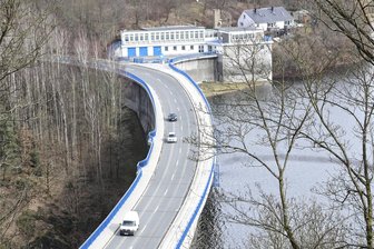 Talsperre Pöhl wird 60 Jahre alt: Mit diesem Highlight startet das Jubiläumsjahr - Die Staumauer der Talsperre Pöhl: Am 24. März kann man ihr Inneres entdecken.