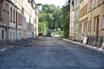 Talstraße in Adorf ist drei Tage dicht - und wird deutlich früher fertig - Baustelle ist die von der B 283 in Adorf abzweigende Talstraße. Für drei Tage ist sie bald komplett zu.