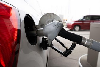 Tanken, Honig, Online-Shopping – was sich im Juni ändert - Steigen die Preise an der Tankstelle? (Symbolbild)