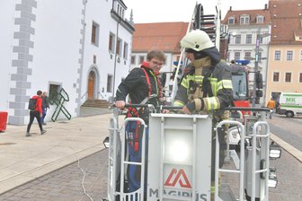 Tannenduft und Buden: Freiberger Christmarkt nimmt Gestalt an - 
