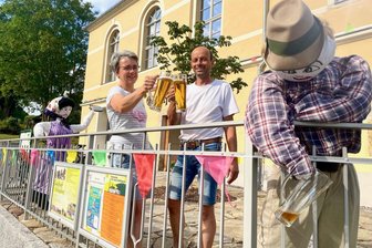 Tanzabend im erzgebirgischen Helbigsdorf: Blue Rider spielt im Gasthof - Ralf Ahrens und Katrin Weigold vom Ortsverein Helbigsdorf freuen sich auf viele Besucher.