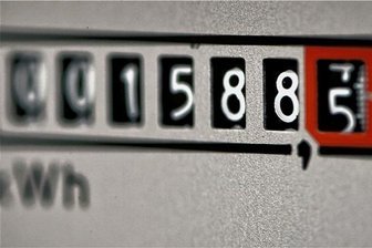 Tarif-Wechsel bei Zwickauer Energieversorger: Was 12.000 Kunden dazu wissen müssen - Über 12.000 Kunden bei der Zwickauer Energieversorgung haben einen Vertragswechsel angeboten bekommen. HIntergrund sind die stark gestiegenen Strompreise - und viele neue Kunden in der Grundversorgung.