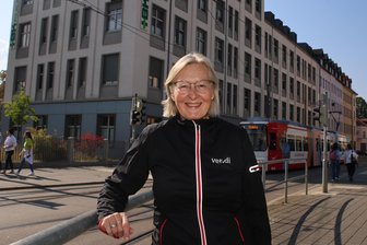Tarifstreit am Zwickauer Klinikum: Verdi-Verhandlungsführerin nimmt Stellung zu Befangenheitsvorwürfen - Simone Bovensiepen ist seit zwölf Jahren Mitglied im Aufsichtsrat der Paracelsus-Kliniken. Kann sie mit der einstigen Konkurrenz unvoreingenommen verhandeln?