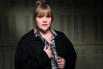 „Tatort“ Dortmund: Stefanie Reinsperger steigt aus – nach Rick Okon nächster Abgang - Stefanie Reinsperger verabschiedet sich von ihrer Rolle als Hauptkommissarin Rosa Herzog im Dortmunder „Tatort“.