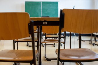 Tatort Schule: Ex-Lehrer aus dem Landkreis Zwickau wegen Sex mit Achtklässlerin verurteilt - Der Sex fand im Schulgebäude statt, aber auch an anderen Orten.