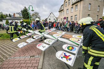 Taura und Köthensdorf feiern traditionelle Feste im April - Traditionell wird Ende April ein Maibaum in Köthensdorf gesetzt. Am 22. April ist es wieder soweit.