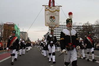 Tausende Schaulustige bei Bergparade in Chemnitz - 650 Berg- und Hüttenleute beteiligten sich am Samstag an der Bergparade durch die Chemnitzer Innenstadt.