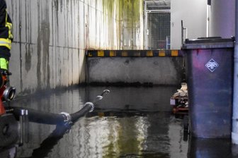 Tauwetter sorgt für Überflutung in Niederdorf - 
