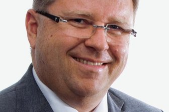 Team von Fachärzten erhält Zulassung - Reinhold Müller - Chefarzt