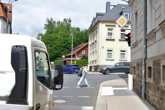 Technischer Defekt legt Ampel in Freiberg lahm – Stadt äußert sich - Die Kreuzung Schönlebestraße/Peter-Schmohl-Straße und Frauensteiner Straße in Freiberg.