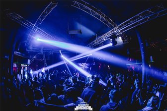 Techno-Beats im Reichenbacher E-Werk - Internationale Headliner sowie regionale Künstler der Techno-Szene sind am Samstagabend im Reichenbacher E-Werk zu erleben.