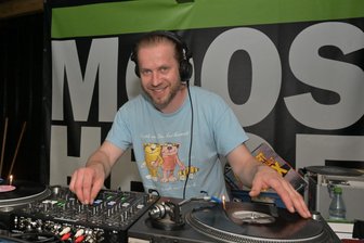 Techno, Biergarten, freier Eintritt: So startet das Erzgebirge in die Open-Air-Saison - Christian Becher wird beim Start in die Open-Air-Saison selbst mit aufgelegen.