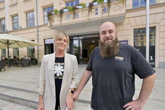 Teilerfolg für Petition: Lärmschutz soll Verkehr auf der Wildenfelser Straße in Zwickau beruhigen - Mandy und Martin Kellermann haben mit ihrer Petition zur Verkehrsberuhigung der Wildenfelser Straße einen Teilerfolg errungen.