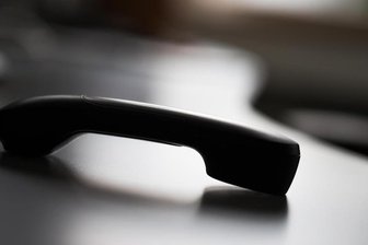 Telefonbetrüger erbeuten fünfstellige Summe -