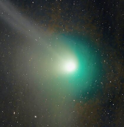 Teleskope sind auf den grünen Kometen gerichtet - Den grünen Kometen kann man bei Beobachtungsabenden in den Sternwarten Schneeberg und Drebach sehen. 