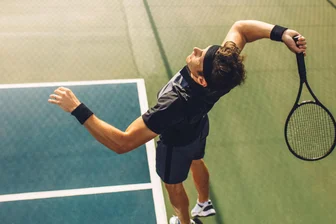 Tennis: Saison endet für die Herren 65 des TC Sachsenring Zwickau mit absolutem Spitzenspiel - Für die Herren 65 des TC Sachsenring Zwickau läuft es in der Hallensaison.