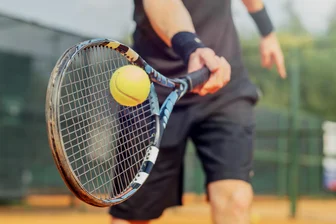 Tennis-Team aus dem Erzgebirge setzt zum Auftakt dickes Ausrufezeichen - Im Tennis hat gerade die Hallensaison begonnen.