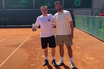 Tennisspieler Alexander Kreller triumphiert bei ITF Masters in Bosnien - Erfolgreiches Duo: Alexander Kreller (l.) und Trainer Enrique Berrios in Bosnien.
