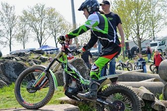 Thalheimer planen drei Veranstaltungen - Motorradtrialer Martin Herrling vom MSC Thalheim, hier bei einem Wettkampf auf heimischen Kurs, belegte beim Silvestertrial in Euba bei Chemnitz in der am stärksten besetzten Klasse den vierten Rang. 