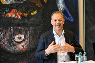 Theater Chemnitz in finanzieller Not: Besuch in Dresden ohne Ergebnis - Christoph Dittrich bangt weiter um den Umfang der Vorbereitungen für das Jahr 2025.