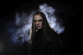 Theater Freiberg/Döbeln: Gruseln, Tanzen, Mitfiebern - Schön schaurig: Alexander Donesch wird im gleichnamigen Musical als Dracula zu erleben sein.