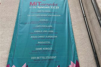 Theater Freiberg stellt "Kabale und Liebe" vor - In der Matinee am Sonntag - hier ein Banner vom Theater Freiberg - geht es um die Inszenierung "Kabale und Liebe".