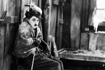 Theater in Plauen zeigt Charlie Chaplins Stummfilmklassiker „Goldrausch“ mit Musik - 