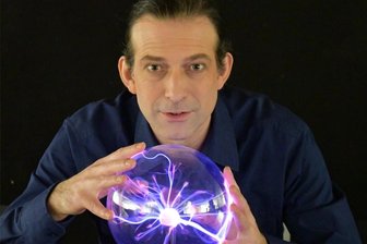 Theater sucht Nachwuchstalente - Martin Ennulat spielt die Titelrolle in „Hectors Reise oder Die Suche nach dem Glück“.