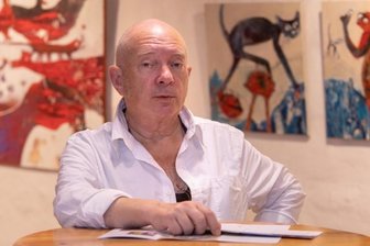 Theaterausstatter ist Malzhaus-Galerist auf Zeit - Malzhaus-Interimsgalerist Klaus Noack hat viel vor. Auch eine Schachausstellung will er realisieren - obwohl er kein Schach spielen kann.