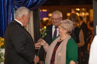 Theaterball wird zur "Zaubernacht" -