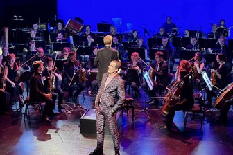 Theaterstart mit sprudelndem Füllhorn: Freiberg feiert fulminant die neue Spielzeit - 