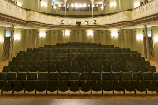 Der Zuschauerraum des Eduard-von-Winterstein-Theaters in Annaberg-Buchholz.