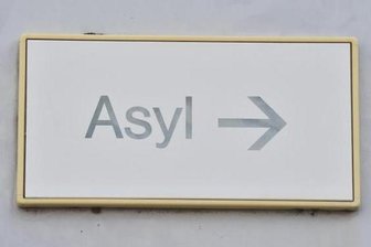 Thema Asyl: Stadt nimmt Fragen vor Versammlung an -