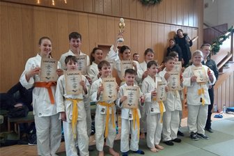Thum: Tag der offenen Tür in Turnhallen an Wiesenstraße - Im Rahmenprogramm zeigen Sportvereine ihr Können. So präsentiert sich von 9 bis 12 Uhr die Judoschule Thum.