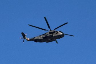 Tiefflug: Hubschrauber über Plauener Innenstadt - Ein Bundeswehr-Helikopter vom Typ Sikorsky CH53 flog erst im Juli am Himmel über Plauen.