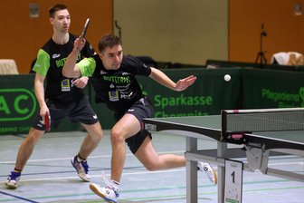 Tischtennis, 3. Bundesliga: Leistungssteigerung von Hohenstein-Ernstthal II schlägt sich nicht in Punkten nieder - Karl Zimmermann (vorn) und Nick Neumann- Manz brachten den TTC II am Samstag in Führung.