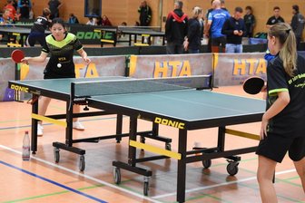 Tischtennis: Annabergerin krönt sich erneut zur Kreismeisterin - Angela Jin (l.) krönte sich in der U 19 erneut zur Erzgebirgsmeisterin.