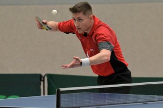 Tischtennis-Ass aus dem Erzgebirge schreibt Vereinsgeschichte - Der Schwarzenberger Lennart Bergauer schreibt Vereinsgeschichte.
