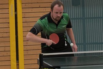 Tischtennis: Außenseiter kämpft sich ganz nach oben - David Neuber präsentierte sich beim Oberbürgermeisterpokal in blendender Form– ab dem Viertelfinale gab der Thalheimer keinen Satz mehr ab und sicherte sich folgerichtig den Titel.