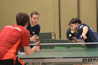 Tischtennis-Regionalliga: TTC Lugau und Bayern München trennen sich Unentschieden - Guillermo Gasio (rechts) gewann sein Doppel mit Thomas David, zog sich in dieser Partie aber eine Verletzung zu.
