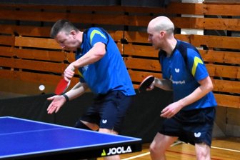 Tischtennis-Sachsenliga: Derby bietet Team aus dem Erzgebirge eine große Chance - Die Tannenberger Friedrich Sacher (links) und Jan Vesely haben gegen Holzhausen II im Entscheidungsdoppel aufgetrumpft.
