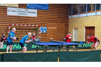 Tischtennis: Tannenberger zeigen Comeback-Qualitäten in packendem Spitzenspiel - Das Tannenberger Spitzenduo Jiri Ezr/Jan Vesely (l.) bezwangen das Schwarzenberger Top-Duo Bergauer/Polansky im Entscheidungsdoppel mit 3:2-Sätzen.