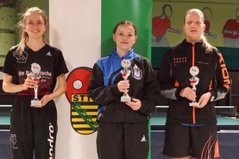Tischtennis: Tirpersdorferin setzt sich die sächsische Krone auf - Chantal Prochnau vom TTV Tirpersdorf (Mitte) gewann das sächsische Punktwertungsturnier.