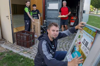 Tischtennis: Warum ein Aufstieg für den TTC Sachsenring trotz toller Saison unrealistisch ist - Christian Hornbogen (vorn) hofft, dass der TTC Sachsenring Hohenstein-Ernstthal am Sonntag zum letzten Mal in Limbach-Oberfrohna spielt.