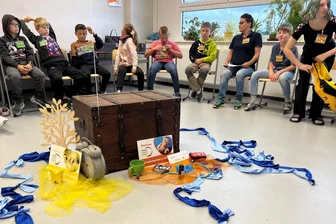 Tod, Trauer und Trost: Themen in Oelsnitzer Grundschule - Mit einer Thementruhe begann jeder Tag des Projekts „Hospiz macht Schule“.