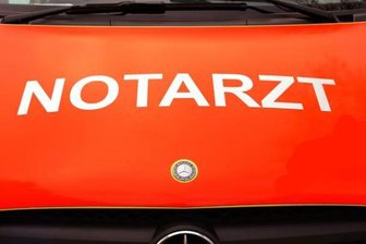 Tödlicher Arbeitsunfall in Plauen: 18-Jähriger unter Stahlteil begraben - 
